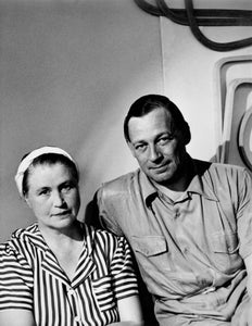 Der finnische Designer und Architekt Alvar Aalto mit seiner ersten Frau Aino Aalto. 