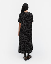 Kleid KOKEMUS PIIRTO UNIKKO