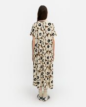 Kleid PISTEINEN UNIKKO