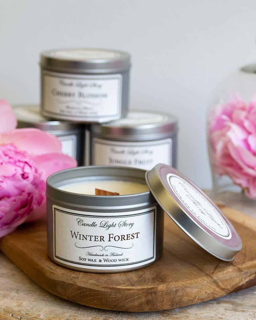 Duftkerze WINTER FOREST – HARTOG · Nordisches Design seit 1936